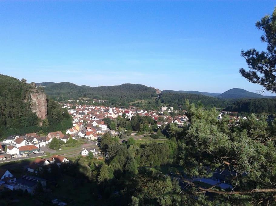 Ferienwohnung Dahner-Felsenland Exterior foto